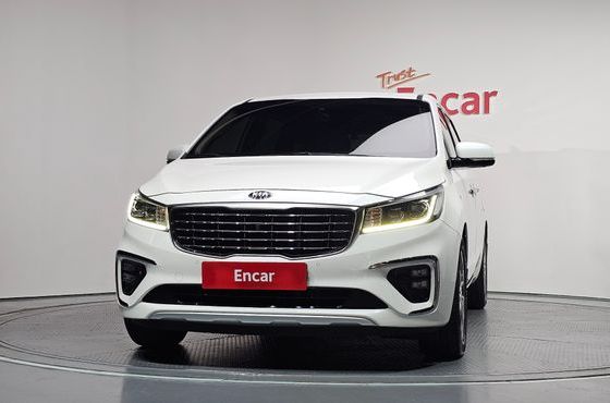 Kia Carnival 7-Seater Limousine VIP — пробег 65 483 км — фото 3 из 5