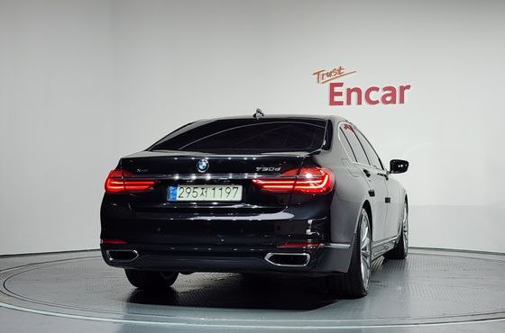 BMW 7-Series 730d xDrive — пробег 231 859 км — фото 4 из 5
