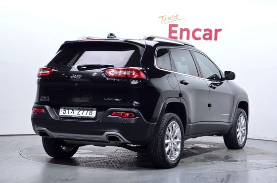 Jeep Cherokee 2.0 Diesel LIMITED 4WD — пробег 104 890 км — фото 2 из 5