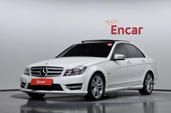 Mercedes-Benz C-Class C200 CGI AVANTGARDE — пробег 61 022 км — фото 1 из 5