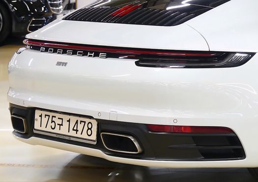 Porsche 911 Carrera — пробег 20 886 км — фото 4 из 5