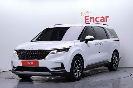 Kia Carnival 9-Seater Prestige — пробег 68 852 км — фото 1 из 5