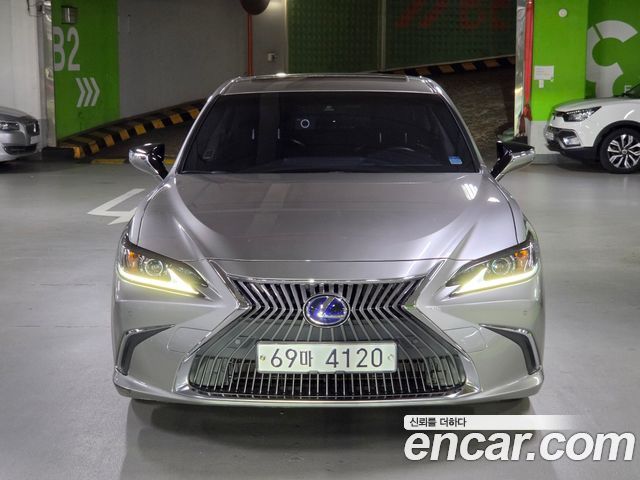 Lexus ES Luxury — пробег 59 904 км — фото 2 из 5