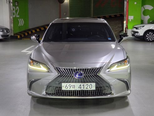 Lexus ES Luxury — пробег 59 904 км — фото 2 из 5