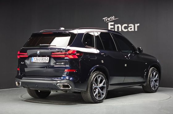 BMW X5 xDrive 40i M Sport — пробег 4 283 км — фото 2 из 5
