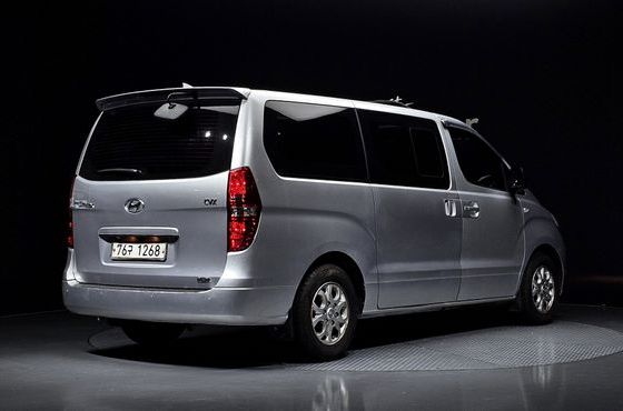 Hyundai Starex 12-Seater Wagon CVX Premium — пробег 105 661 км — фото 2 из 5