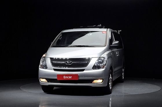 Hyundai Starex 12-Seater Wagon CVX Premium — пробег 105 661 км — фото 3 из 5