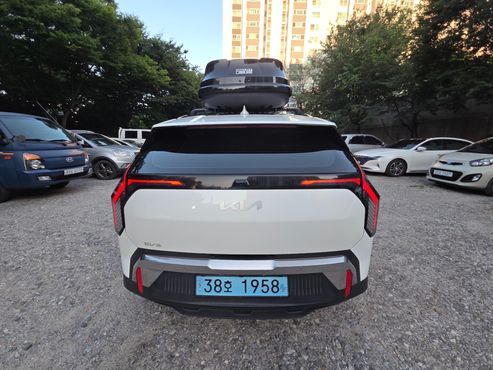 Kia EV3 Long Range 2WD Earth — пробег 27 000 км — фото 4 из 5