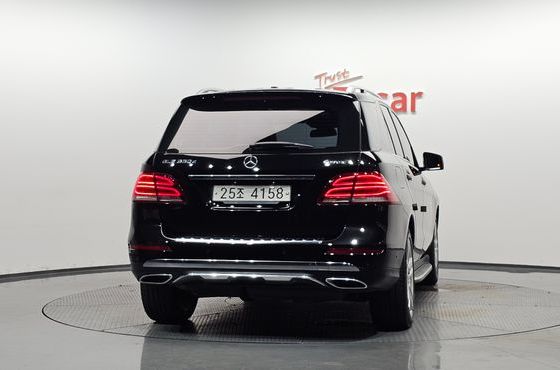 Mercedes-Benz GLE-Class GLE350 d 4MATIC — пробег 105 009 км — фото 4 из 5