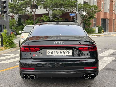 Audi S8 4.0 TFSI Quattro LWB — пробег 50 000 км — фото 4 из 5