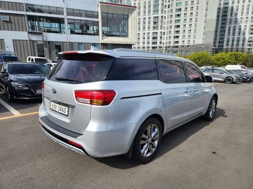 Kia Carnival 9-seater Prestige — пробег 308 944 км — фото 5 из 5