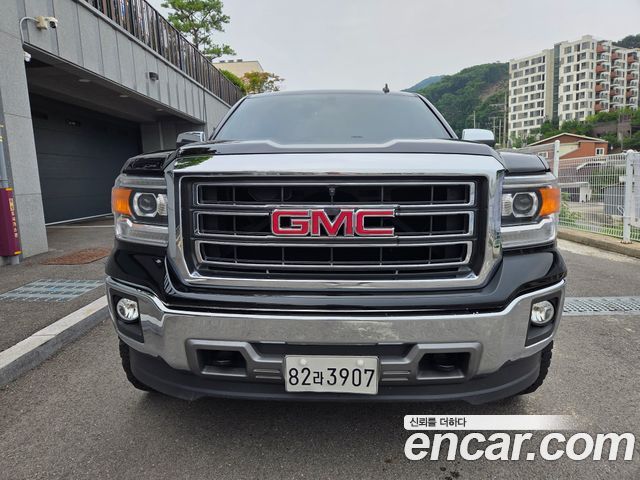 GMC Sierra Denali — пробег 95 929 км — фото 1 из 5