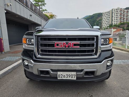 GMC Sierra Denali — пробег 95 929 км — фото 1 из 5
