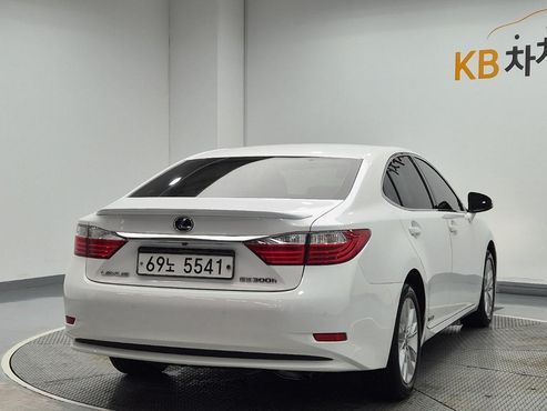 Lexus ES Executive XV60 — пробег 146 030 км — фото 3 из 5