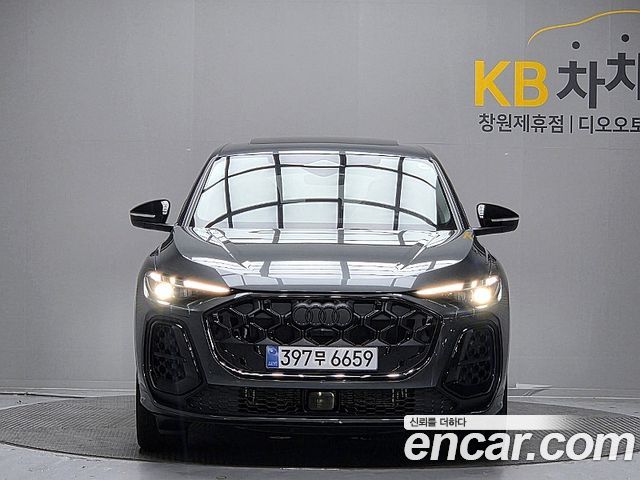 Audi Q5 45 TFSI Quattro Sportback S Line — пробег 39 км — фото 3 из 5