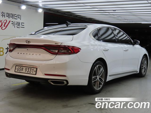 Hyundai Grandeur из Кореи Encar