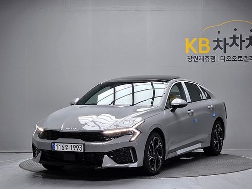 Kia K5 2.0 Signature — пробег 16 км — фото 1 из 5