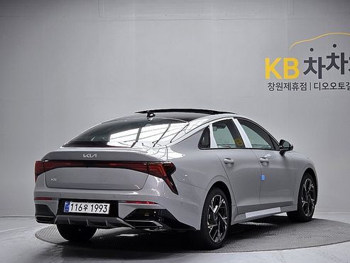 Kia K5 2.0 Signature — пробег 16 км — фото 2 из 5