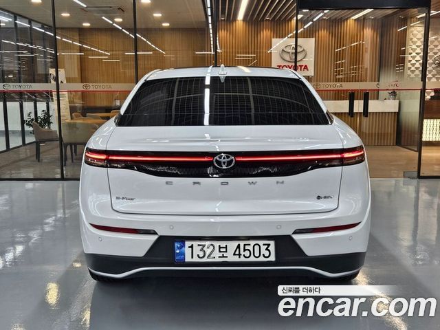 Toyota Crown из Кореи Encar