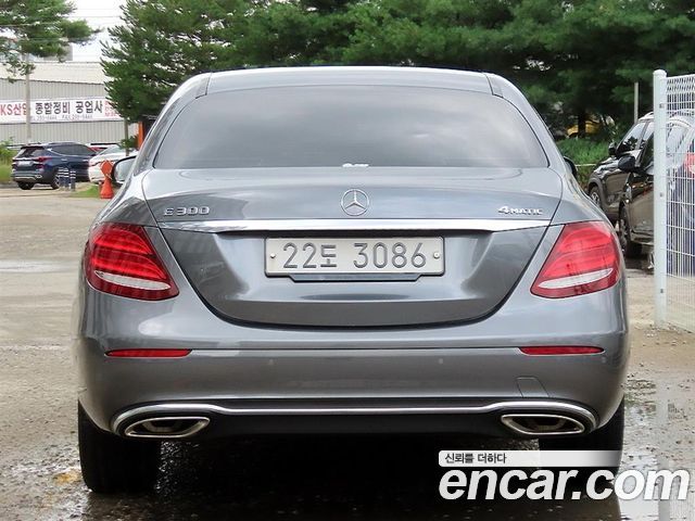 Mercedes-Benz E-Class из Кореи Encar