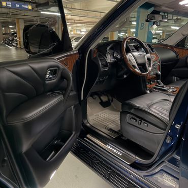 Infiniti QX80 5.6 AWD — пробег 54 000 км — фото 4 из 5