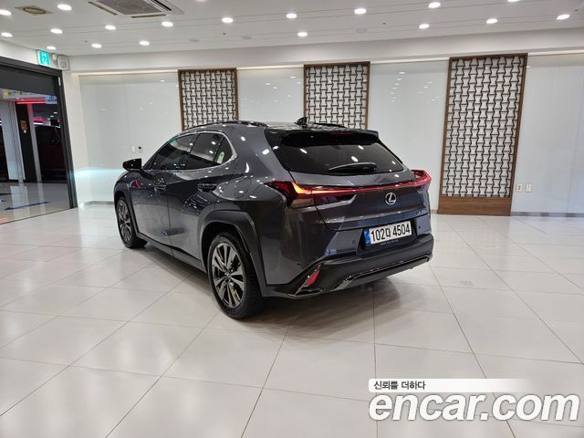 Lexus UX из Кореи Encar