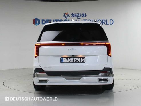 Kia Carnival Gasoline 7-Seater Signature — пробег 15 768 км — фото 4 из 5