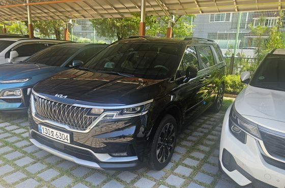 Kia Carnival Gasoline 9-Seater Prestige — пробег 24 000 км — фото 3 из 5