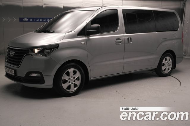 Hyundai Starex Wagon 11-Seater Smart — пробег 132 522 км — фото 1 из 5