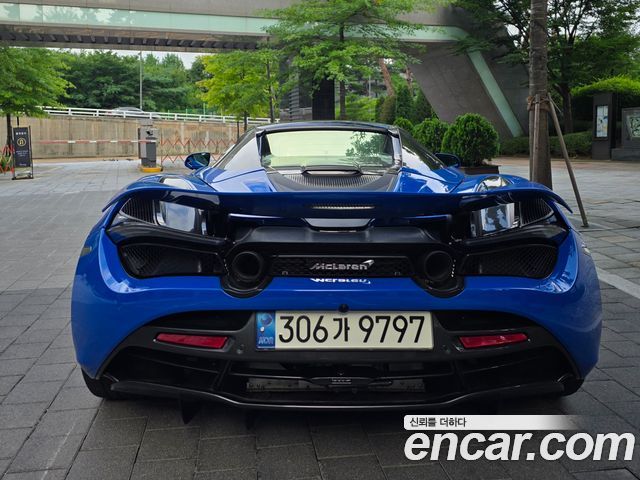 Mclaren 720S 4.0 Spyder — пробег 14 550 км — фото 4 из 5