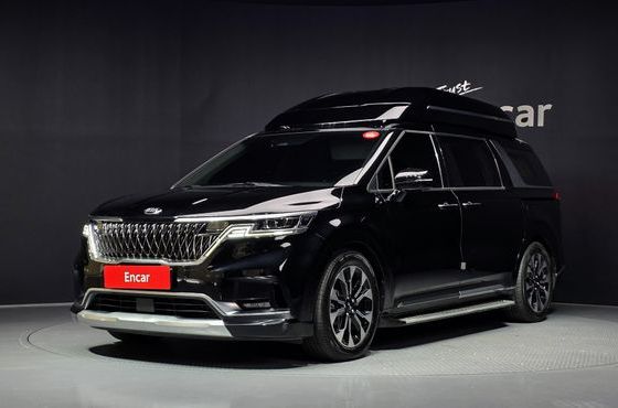 Kia Carnival 7-Seater Hi-Limousine Signature — пробег 134 961 км — фото 1 из 5