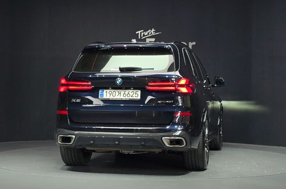 BMW X5 xDrive 40i M Sport — пробег 56 052 км — фото 4 из 5