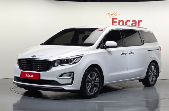 Kia Carnival 11-Seater Prestige — пробег 106 651 км — фото 1 из 5
