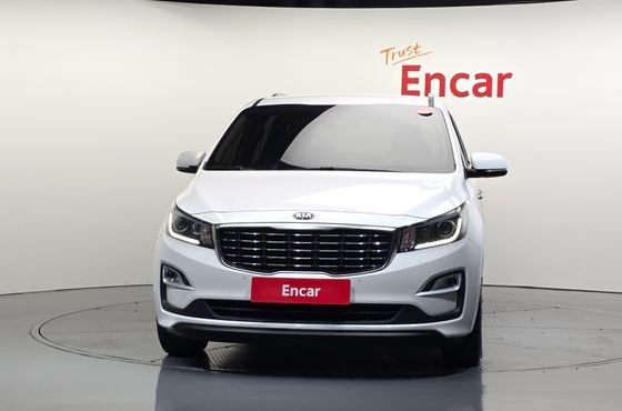 Kia Carnival 11-Seater Prestige — пробег 106 651 км — фото 3 из 5