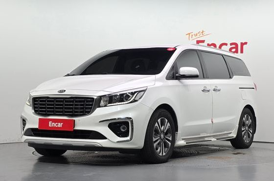 Kia Carnival 9-Seater Luxury — пробег 185 437 км — фото 1 из 5
