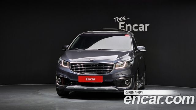 Kia Carnival Gasoline 9-seater Noblesse — пробег 250 722 км — фото 3 из 5