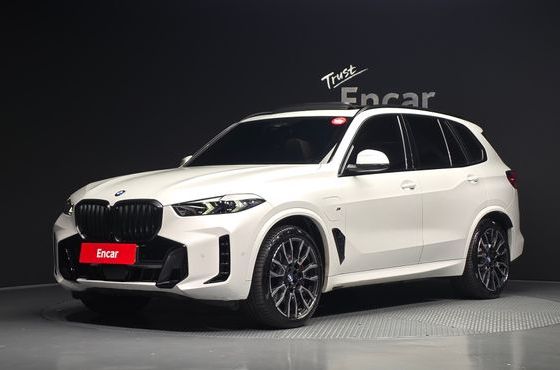 BMW X5 xDrive 50e M Sport — пробег 30 141 км — фото 1 из 5