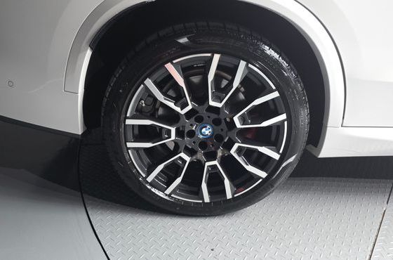 BMW X5 xDrive 50e M Sport — пробег 30 141 км — фото 5 из 5