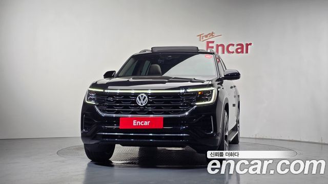 Volkswagen Atlas 2.0 TSI R-LINE 7-Seater — пробег 32 909 км — фото 3 из 5