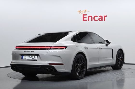 Porsche Panamera 4.0 GTS — пробег 6 158 км — фото 2 из 5