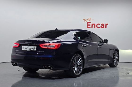 Maserati Quattroporte S Q4 3.0 V6 Granlusso — пробег 72 053 км — фото 2 из 5