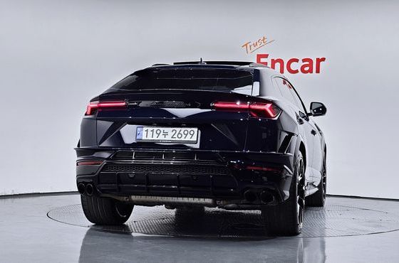 Lamborghini Urus 4.0 V8 S — пробег 16 106 км — фото 4 из 5