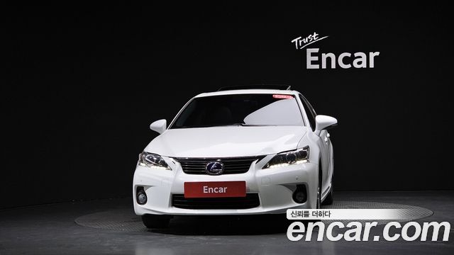 Lexus CT200h 1.8 Compact Trendy ZWA10 — пробег 98 707 км — фото 3 из 5