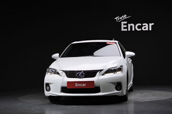Lexus CT200h 1.8 Compact Trendy ZWA10 — пробег 98 707 км — фото 3 из 5