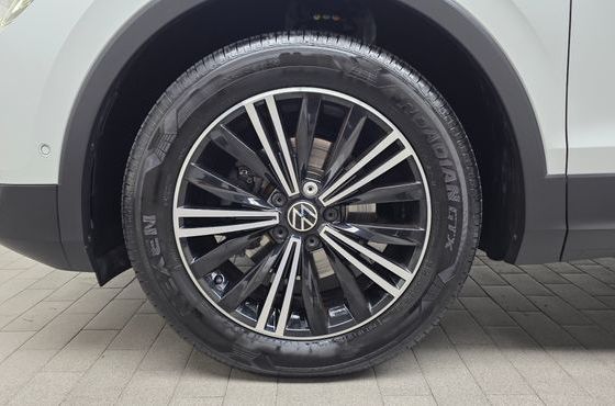 Volkswagen Tiguan 2.0 TDI Premium — пробег 53 437 км — фото 5 из 5
