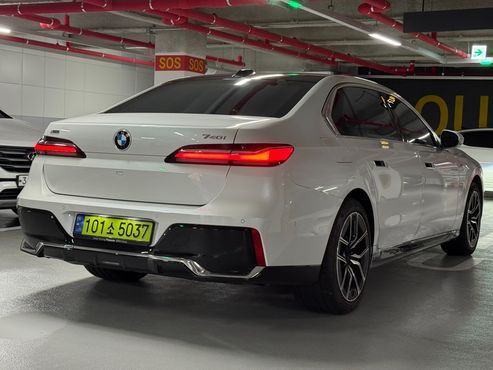 BMW 7-Series 740i xDrive M Sport Limited — пробег 23 000 км — фото 4 из 5
