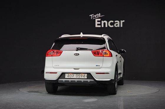 Kia Niro Noblesse — пробег 133 999 км — фото 4 из 5