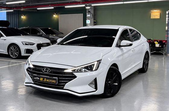 Hyundai AVANTE 1.6 Smart — пробег 109 680 км — фото 1 из 5