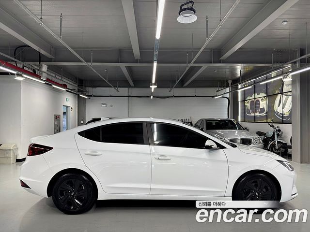 Hyundai AVANTE 1.6 Smart — пробег 109 680 км — фото 5 из 5