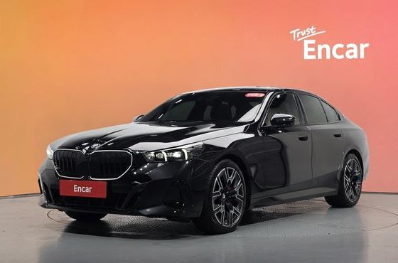 BMW 5-Series 530i xDrive M Sport Pro Special Edition — пробег 9 254 км — фото 1 из 5